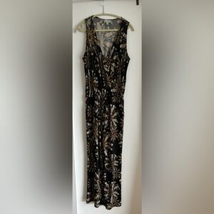 Fun and Flattering Veronica M. Print Jumpsuit - L